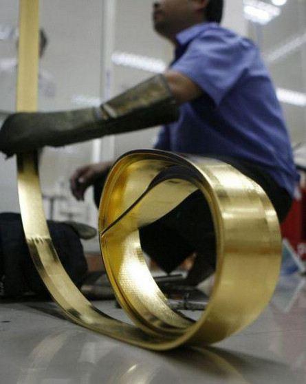 揭秘！金條原來是這么生產(chǎn)出來的