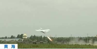 演習利用炮兵偵校雷達、無人機等裝備進行戰(zhàn)場情報偵察，有效提升了戰(zhàn)場透明度和信息交換。資料圖