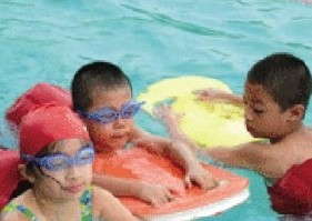 游泳班上到一半沒(méi)學(xué)會(huì)就停課