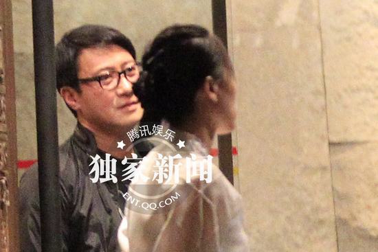黎明與愛徒李治廷喝醉 北京千萬元?jiǎng)e墅首曝光