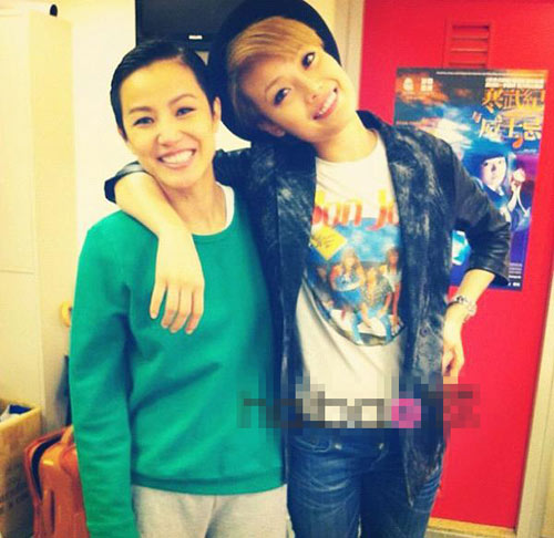 圖揭容祖兒何韻詩(shī)的愛恨情仇 高調(diào)公開三角戀明星全曝光