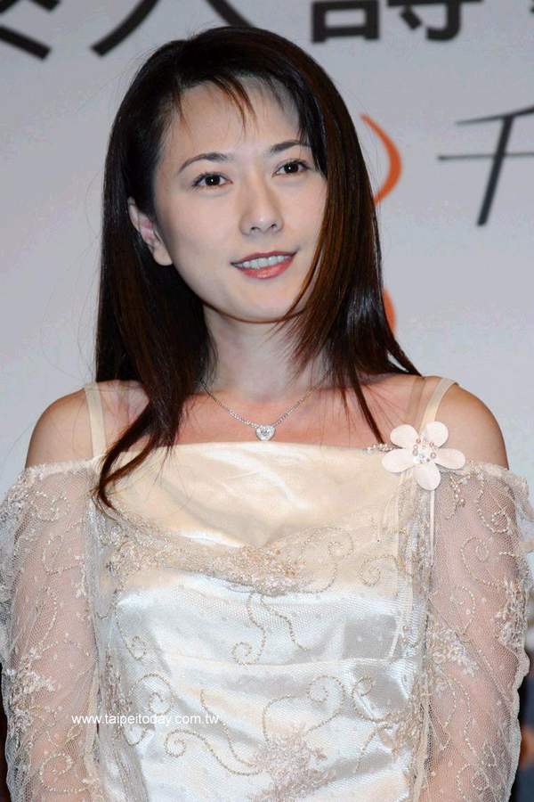 娛樂圈那些BH的板磚臉女星們