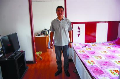 青島年入百萬包工頭隱居山林 賞如畫風景種菜養(yǎng)鴨