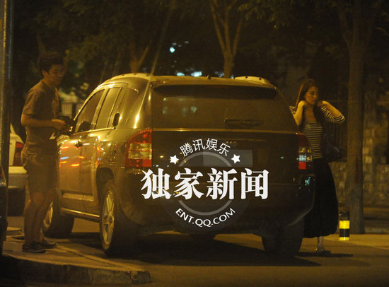 　隨著章子怡與撒貝寧戀情的曝光，小撒搭上了國際巨星，經(jīng)緯則也找到了自己的真愛。