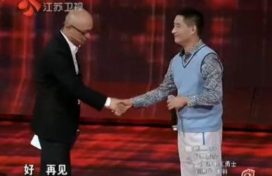 副鄉(xiāng)長談電視相親失敗原因:未向領導匯報有負擔 副鄉(xiāng)長談電視相親失敗原因:未向領導匯報有負擔