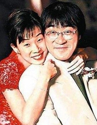 明星離婚聲明盤點(diǎn):當(dāng)眾和平分手背后明爭(zhēng)暗斗