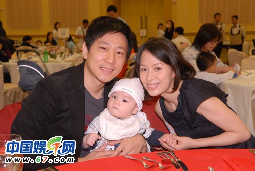 追憶TVB劇龍?zhí)酌琅?風(fēng)情康華演遍陀槍師姐系列