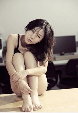 國(guó)內(nèi)裸模行業(yè)現(xiàn)狀揭秘:艷照還是藝術(shù)難區(qū)分