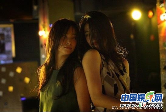 唯美蕾絲邊電影盤(pán)點(diǎn) 何超儀田園激情照曝光