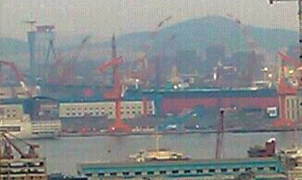 資料圖：遼寧艦入列后首次完成出海測試。