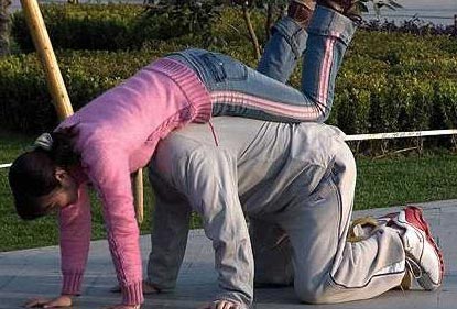 女人一發(fā)狠 誰(shuí)也擋不住！