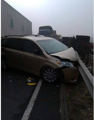 京臺(tái)高速山東段百車連撞 至少4人死亡