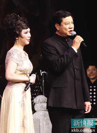 廣州市長首度登臺唱粵曲 給自己表演打65分 廣州市長首度登臺唱粵曲 給自己表演打65分