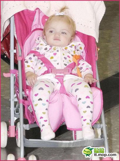 星二代長(zhǎng)相被網(wǎng)友吐槽 金喜善后悔公布孩子照片