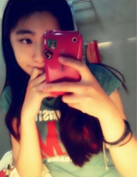 童安格17歲漂亮女兒近照曝光 眼睛大清純可愛(ài)