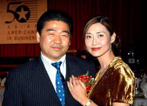王寶強娶?；ㄟx美冠軍戀諧星 絕色女星嫁丑男(組圖)
