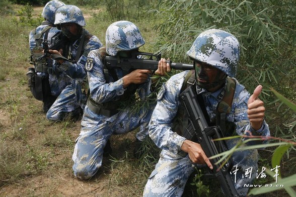 中國(guó)海軍陸戰(zhàn)隊(duì)生存訓(xùn)練直擊