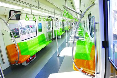 首列不銹鋼地鐵客車青島下線 首列不銹鋼地鐵客車青島下線