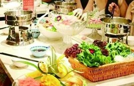 超市火鍋底料熱賣 市民對(duì)配方成分無(wú)概念