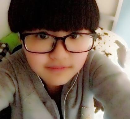 46歲“金龜子”劉純燕與王寧舊照曝光 大學(xué)時期宿舍親密