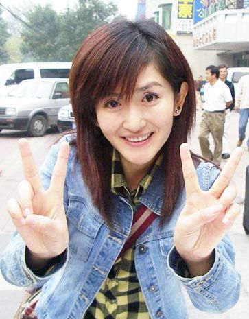 謝娜罕見(jiàn)大學(xué)宿舍寢室私照曝光 清純甜美判若兩人