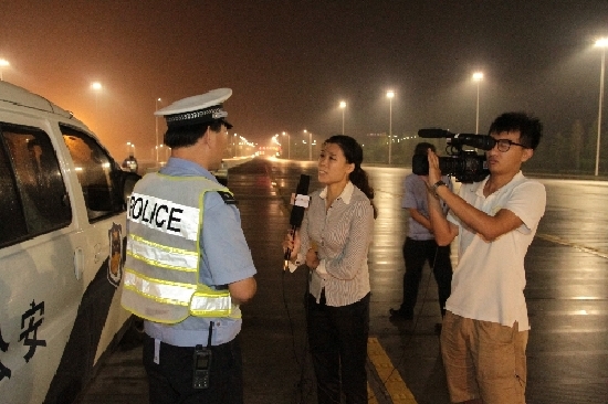   2012年，民生在線共推出民生追訪報道160多篇，幫助百姓解決難題