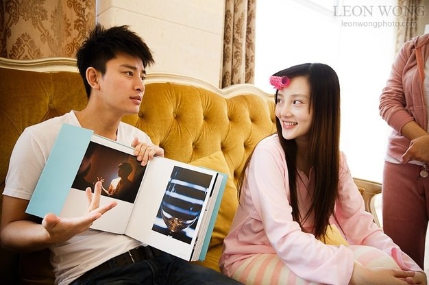 李小璐曬美照秀瘦身成果 看其產后賣萌瞬間 