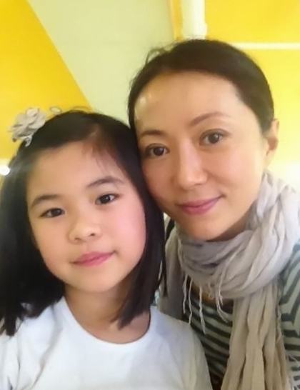 46歲程琳7歲養(yǎng)女私照曝光 網友：雖是收養(yǎng)但有母女相