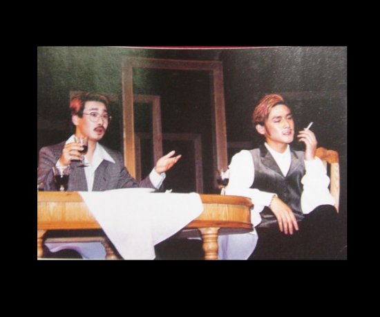 明星校園演出青澀照 你能認(rèn)出誰