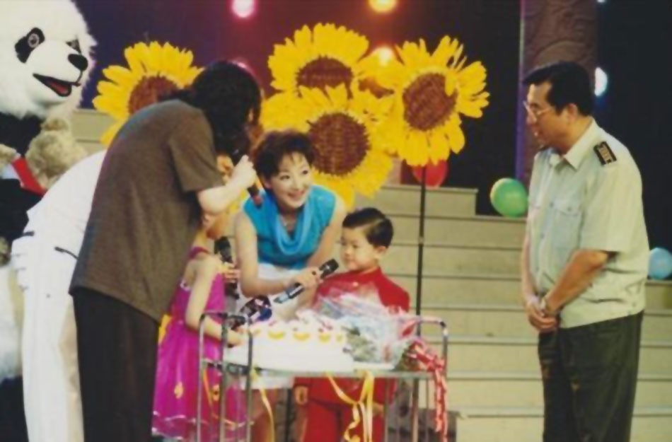 李雙江之子李天一成長(zhǎng)掠影