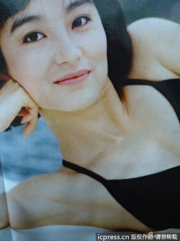 林青霞泳裝舊照