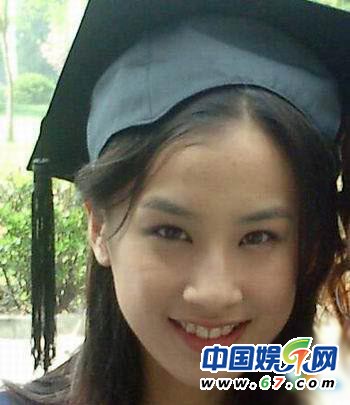 北影十年?；ㄈ毓?《老房有喜》童星小燕子標(biāo)準(zhǔn)美人胚