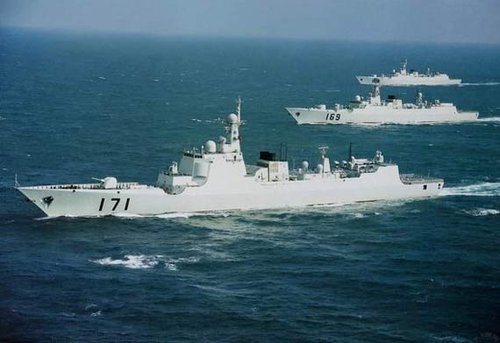 海軍艦隊遠洋訓練。