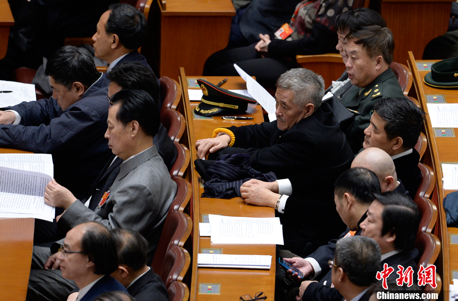 兩會(huì)每日?qǐng)D粹