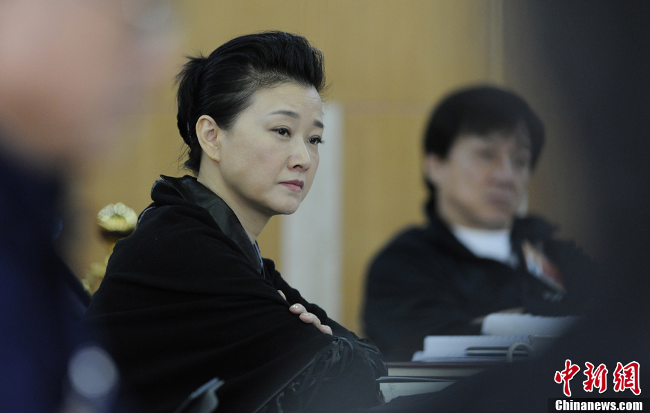 兩會(huì)每日?qǐng)D粹