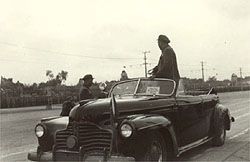 1949年開國(guó)大典閱兵(組圖)